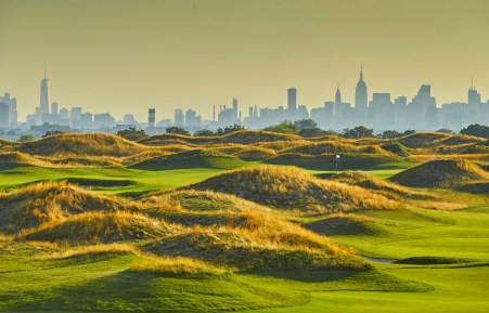 Trump Links Ferry Point