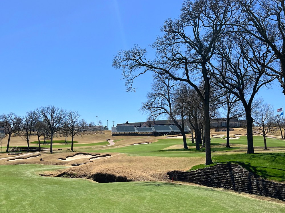 Southern Hills (18 fairway view)IMG_2378