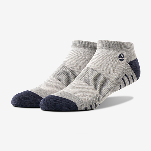 TravisMathew Eighteener socks