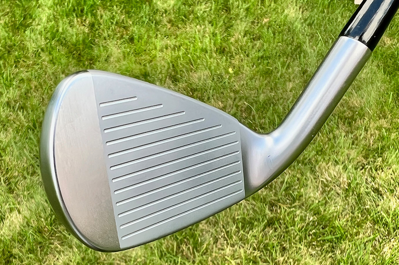 Mizuno JPX 223 Hot Metal