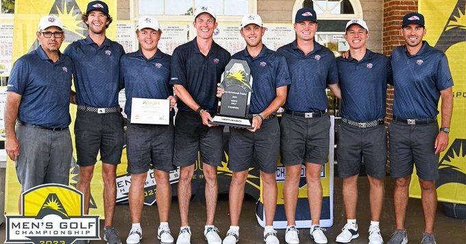 Liberty men's golf