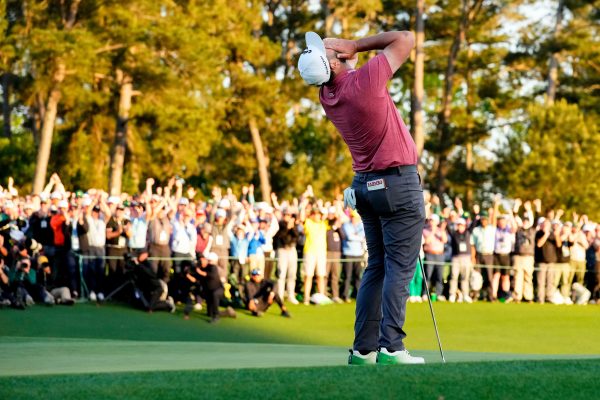 Jon Rahm's golf pants at the 2023 Masters