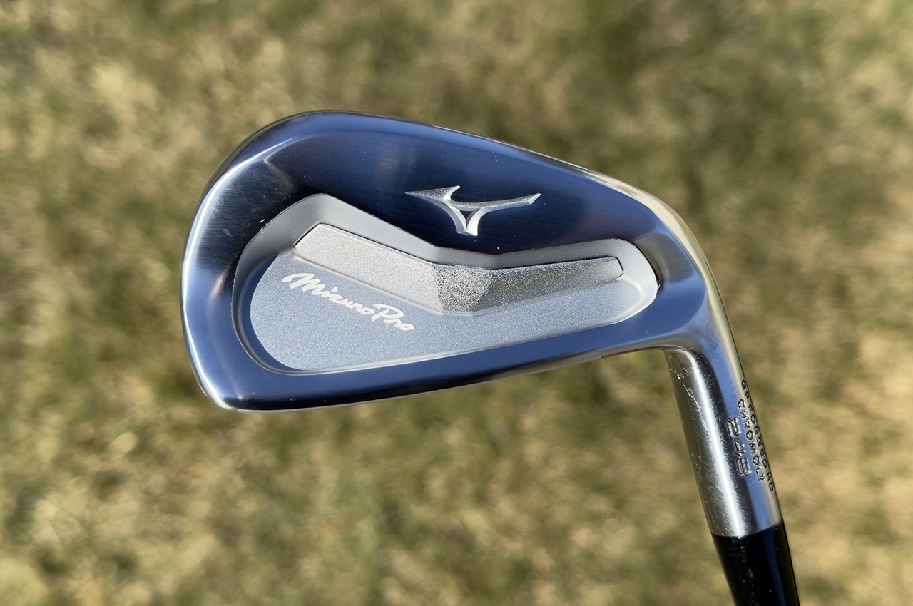 Mizuno Pro 243